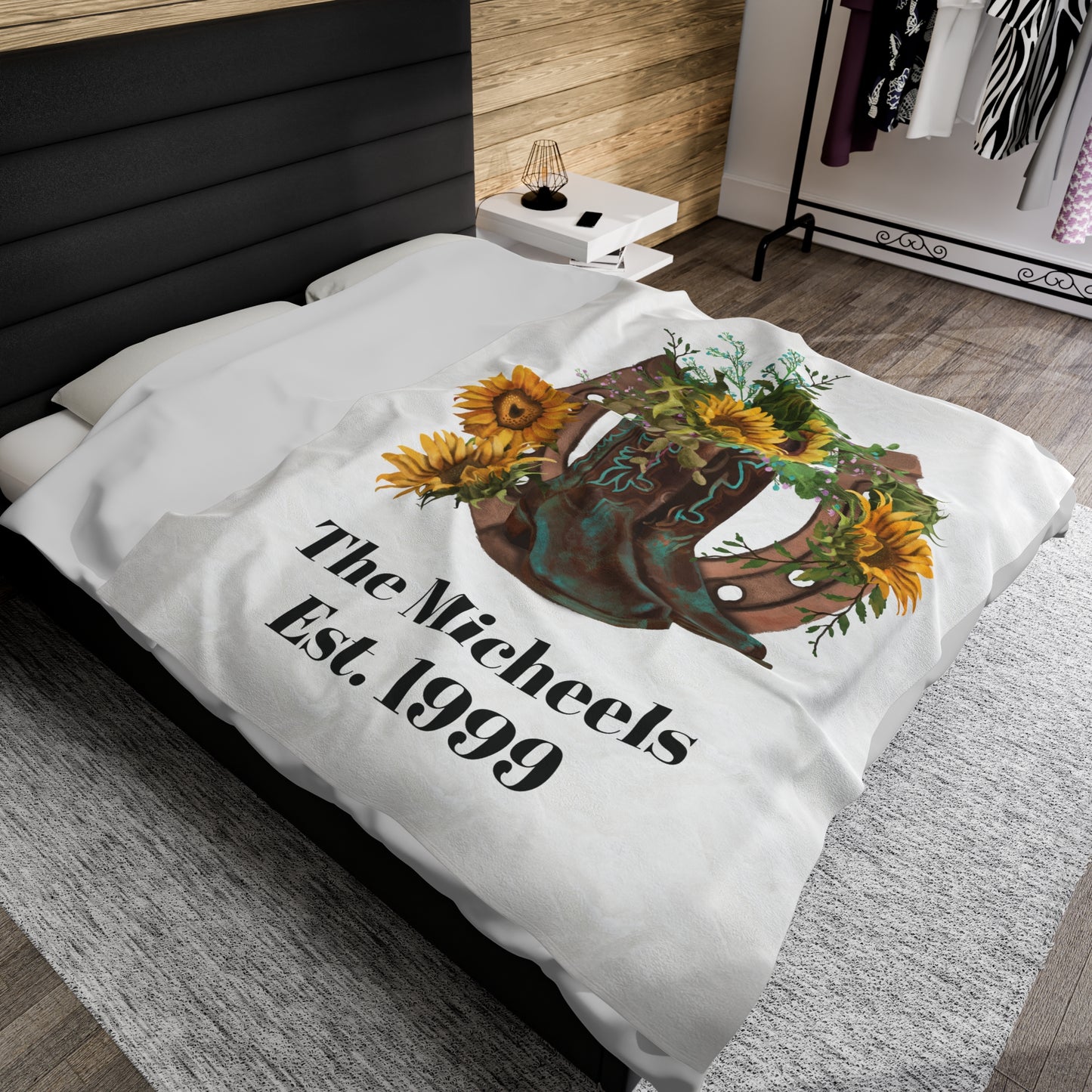 Velveteen Plush Blanket - Western Boots with Sunflowers and Horseshoe